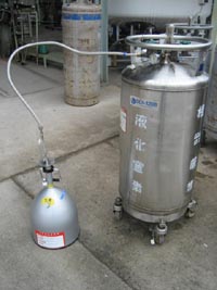 液体窒素の移送 [ブログ] 川口液化ケミカル株式会社