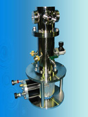 電子顕微鏡用液体ヘリウム冷却装置